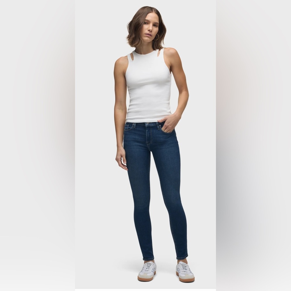Hudson. Ankle Nicole skinny inseam 29. Size 29. NWOT.